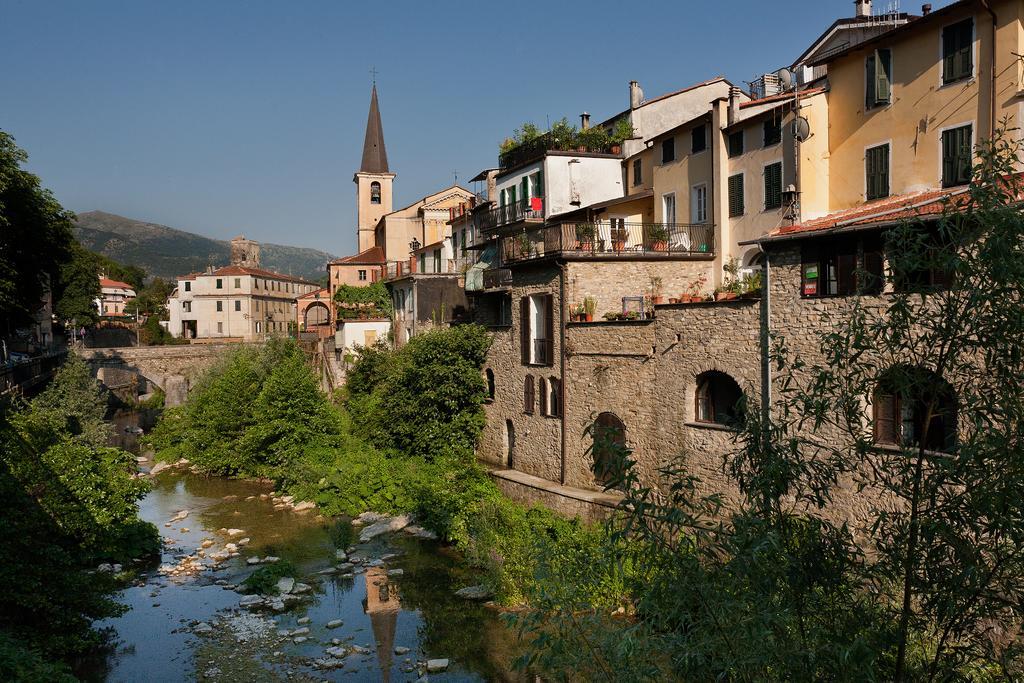Il Cuore Del Borgo - Holiday Home Borgomaro Exterior foto